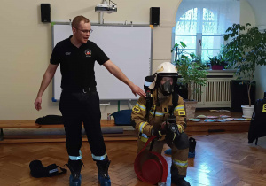 Prezentacja stroju strażaka