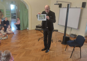 Przedszkolaki na koncercie Filharmonii na kółkach